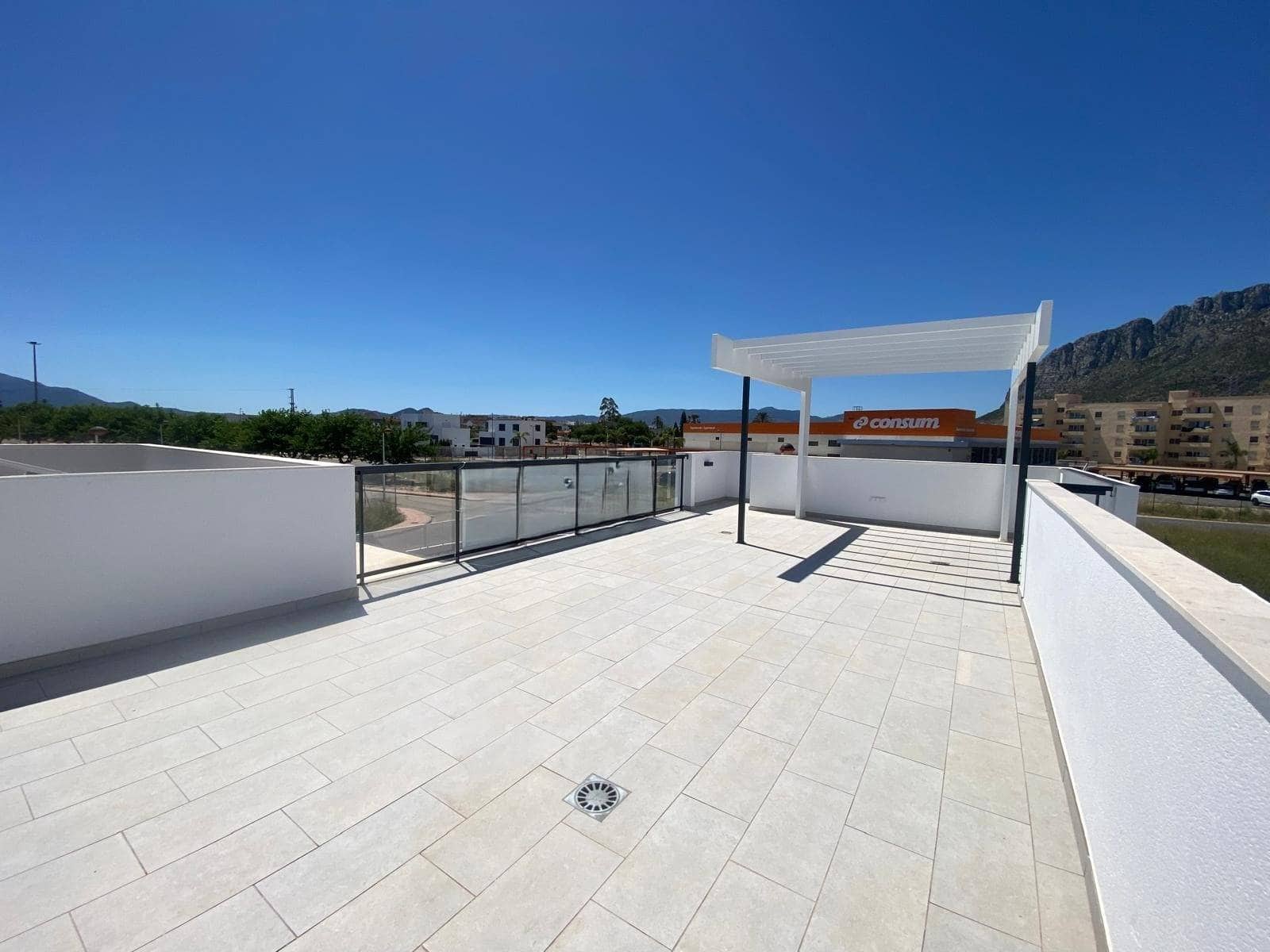 3 bedroom Villa for sale in Els Poblets with pool garage - € 415,000 (Ref: 9855395)