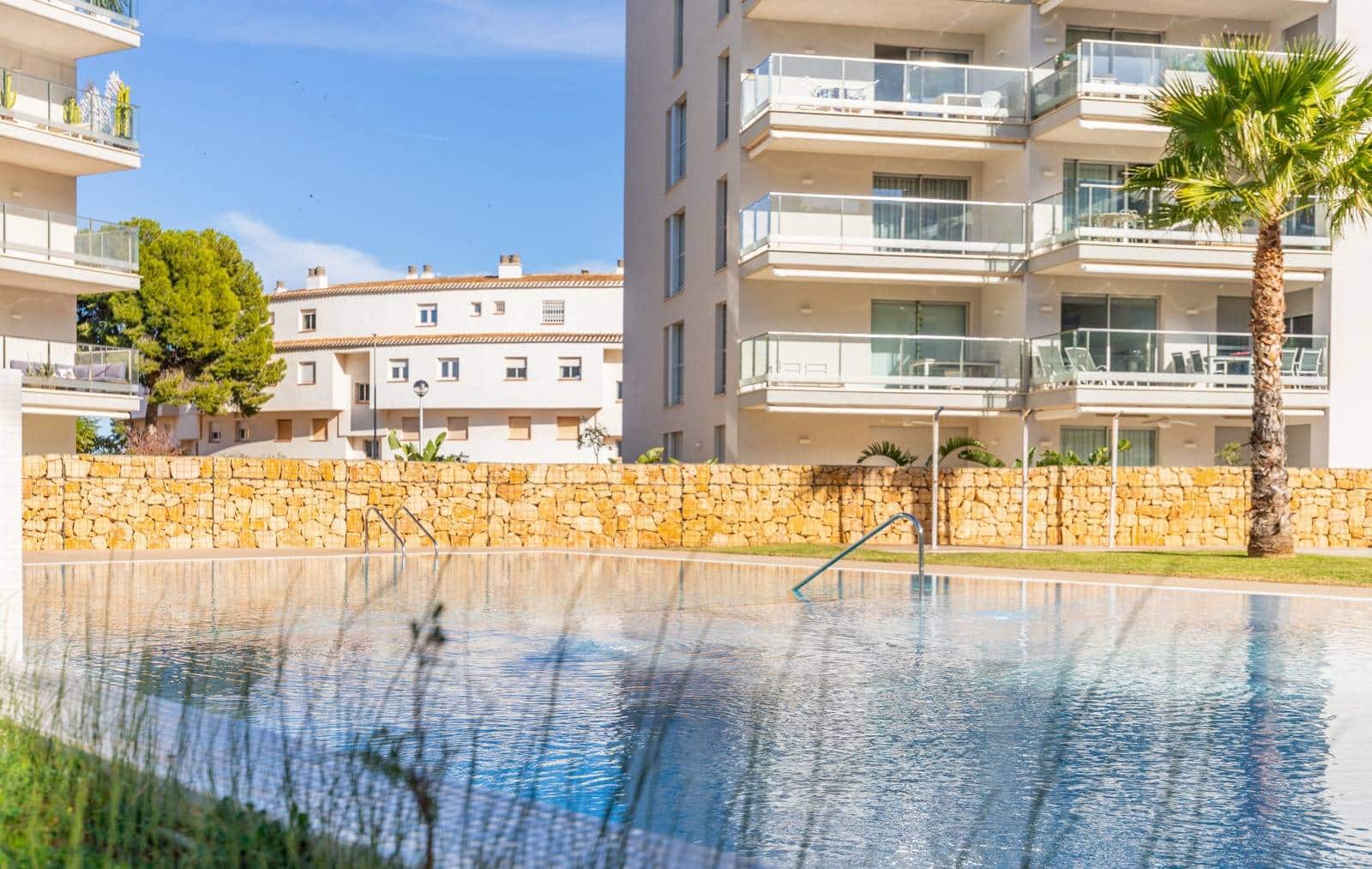 2 soveværelse Penthouse til salg i Denia med swimmingpool - € 445.000 (Ref: 9873442)