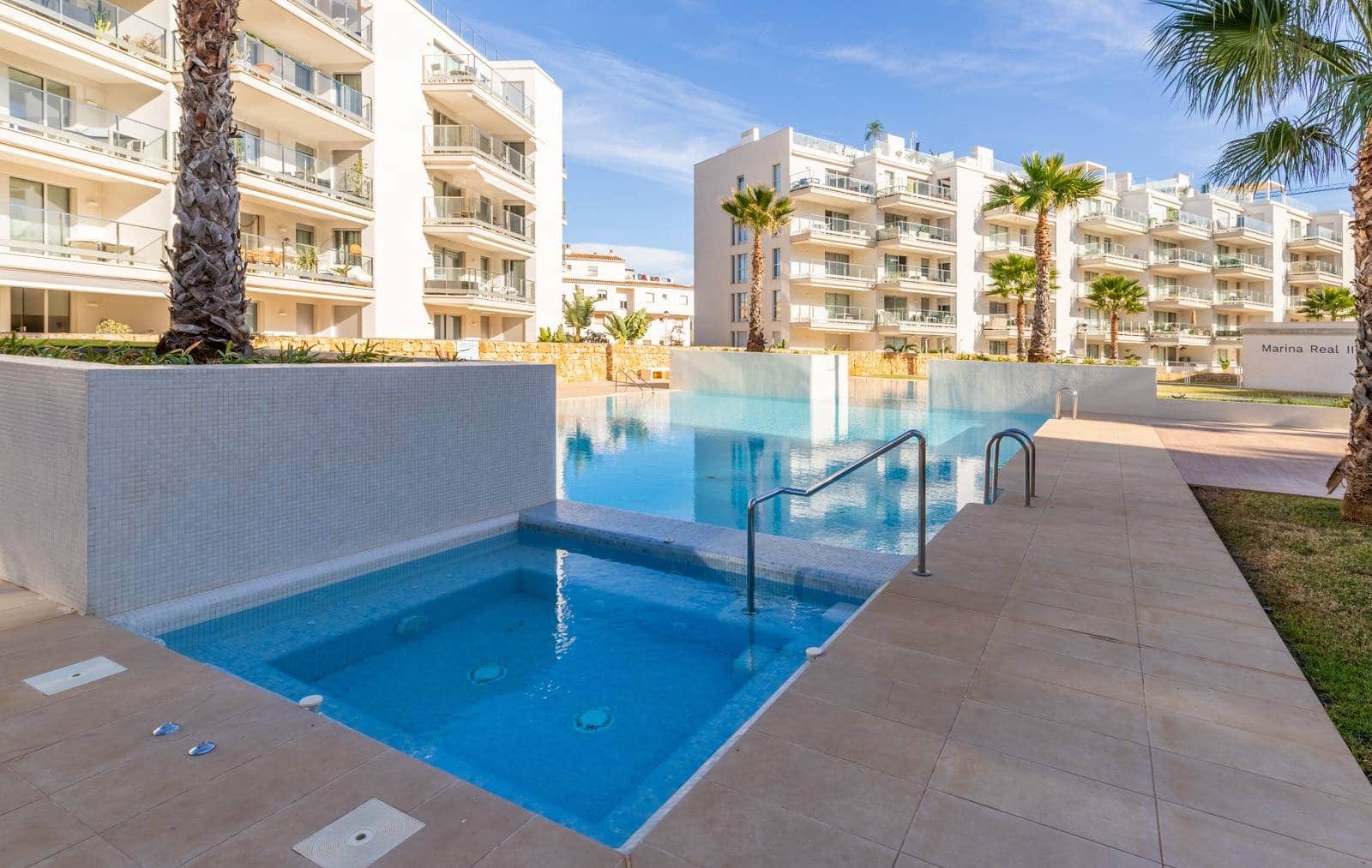 2 soveværelse Penthouse til salg i Denia med swimmingpool - € 445.000 (Ref: 9873442)