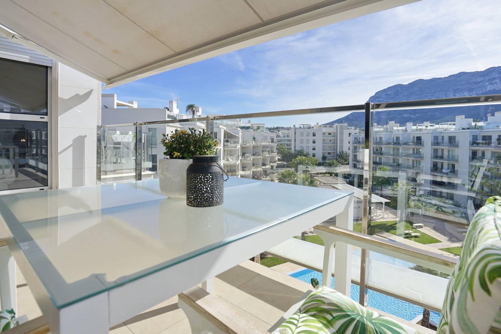 2 soveværelse Penthouse til salg i Denia med swimmingpool - € 445.000 (Ref: 9873442)