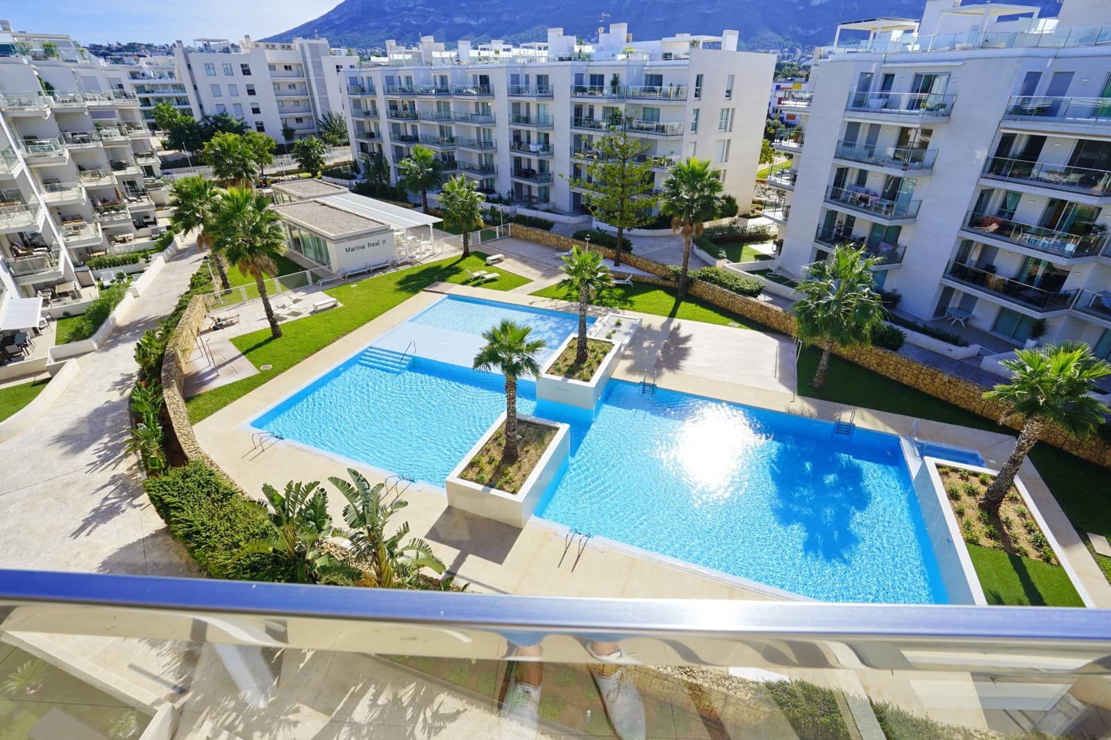 2 soveværelse Penthouse til salg i Denia med swimmingpool - € 445.000 (Ref: 9873442)