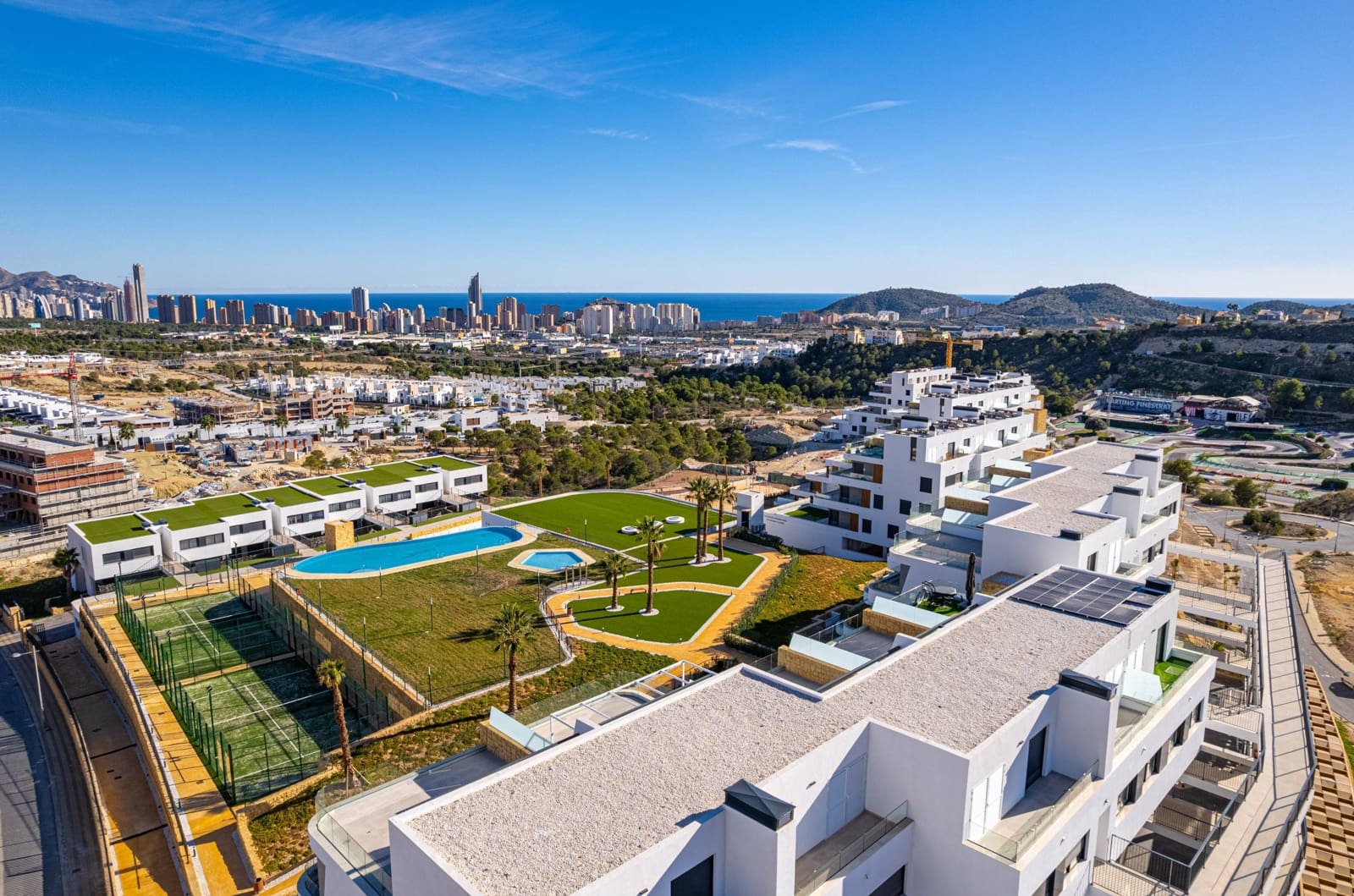 3 soveværelse Penthouse til salg i Finestrat med swimmingpool garage - € 480.000 (Ref: 9876353)