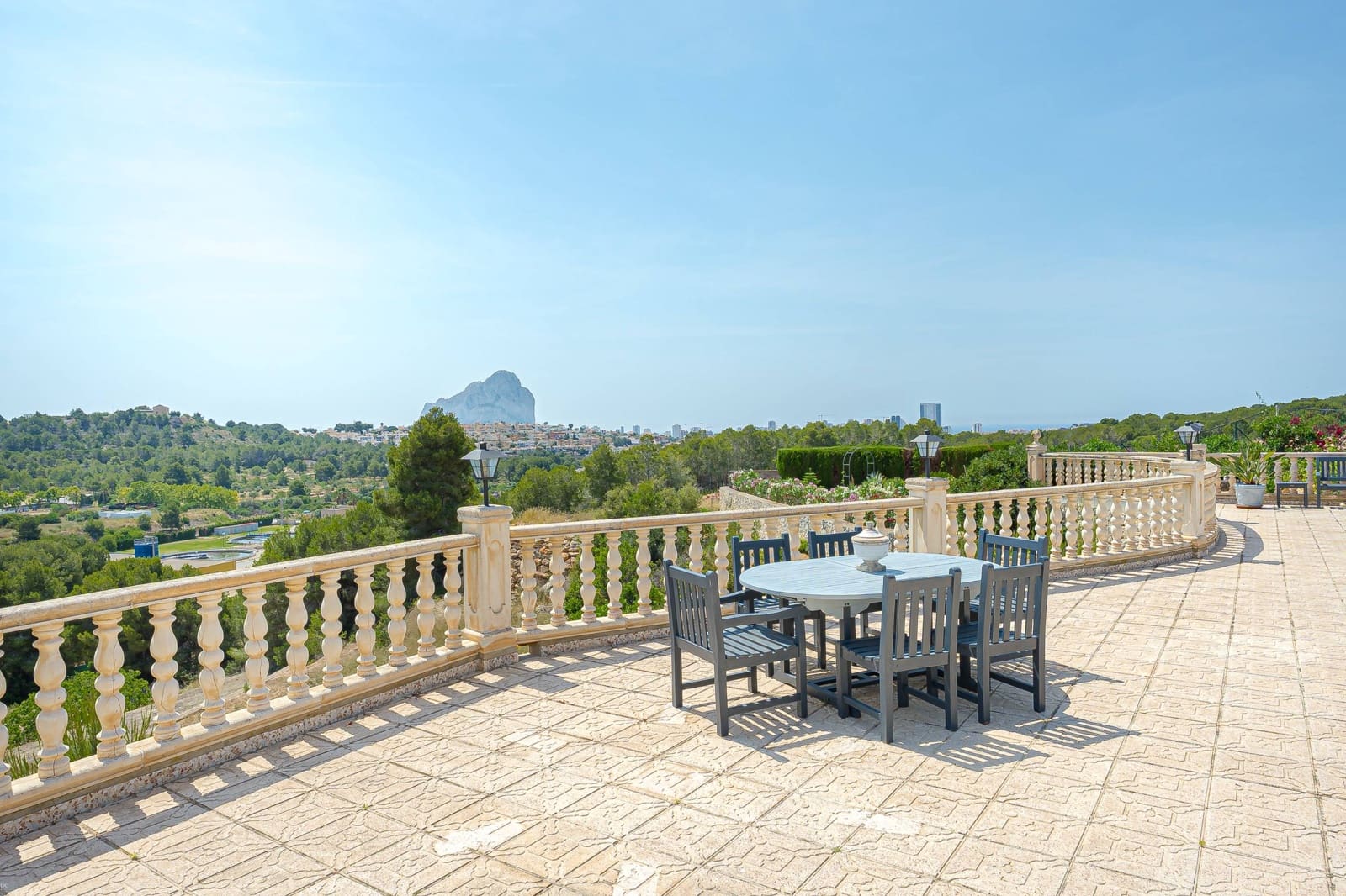 3 soverom Villa til salgs i Calpe / Calp med svømmebasseng garasje - € 725 000 (Ref: 9881894)