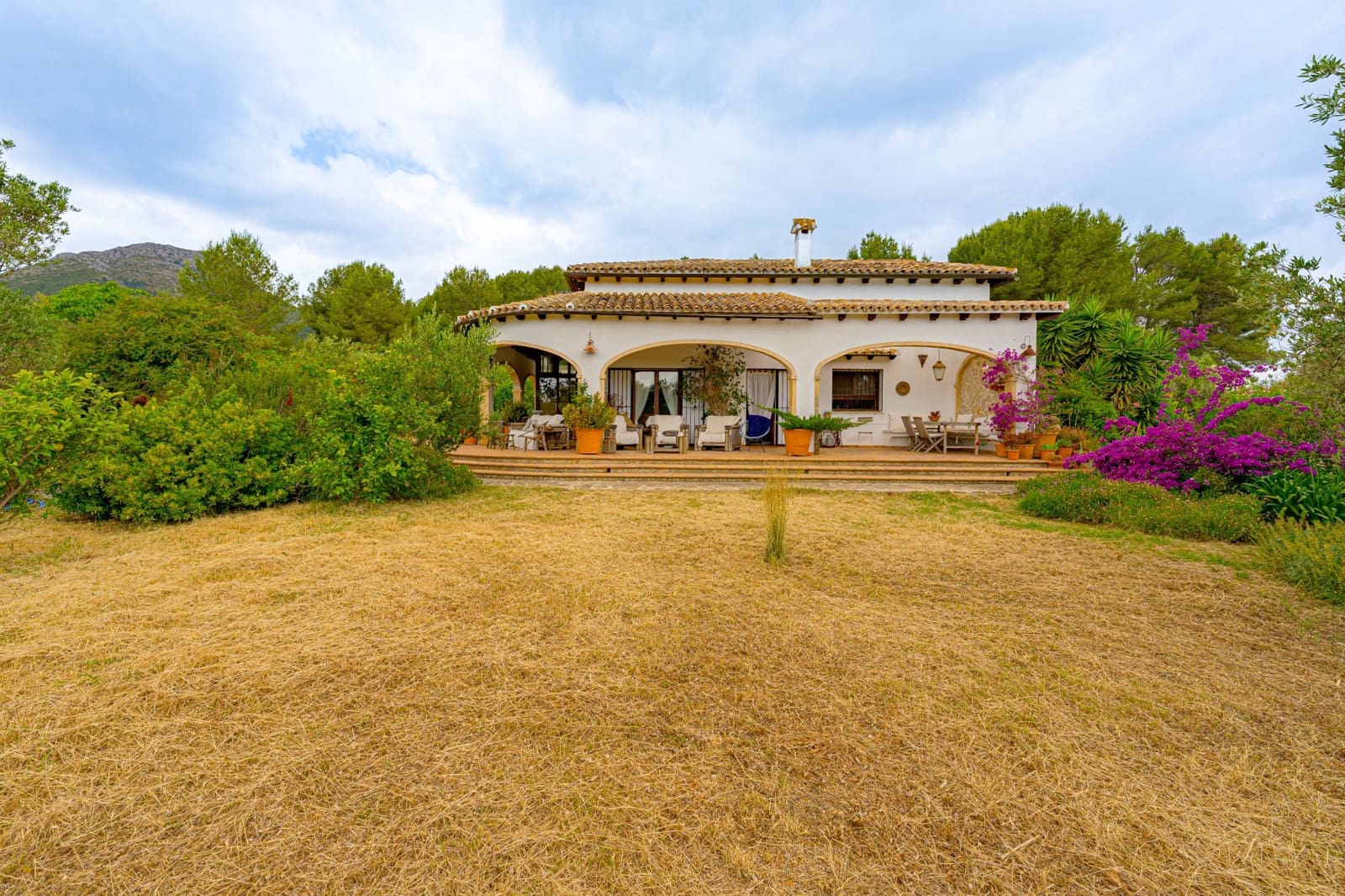 4 chambre Villa/Maison à vendre à Jalon / Xalo avec piscine garage - 879 000 € (Ref: 9881895)