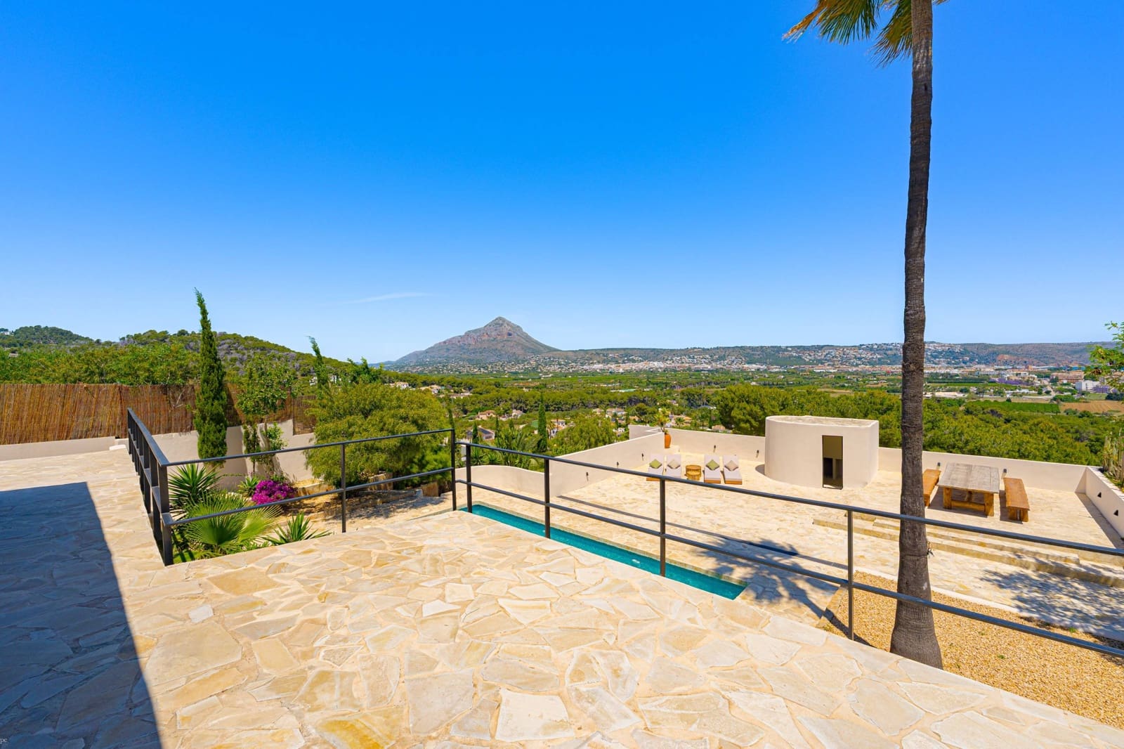 Chalet de 7 habitaciones en Javea / Xàbia en venta con piscina garaje - 2.900.000 € (Ref: 9892283)