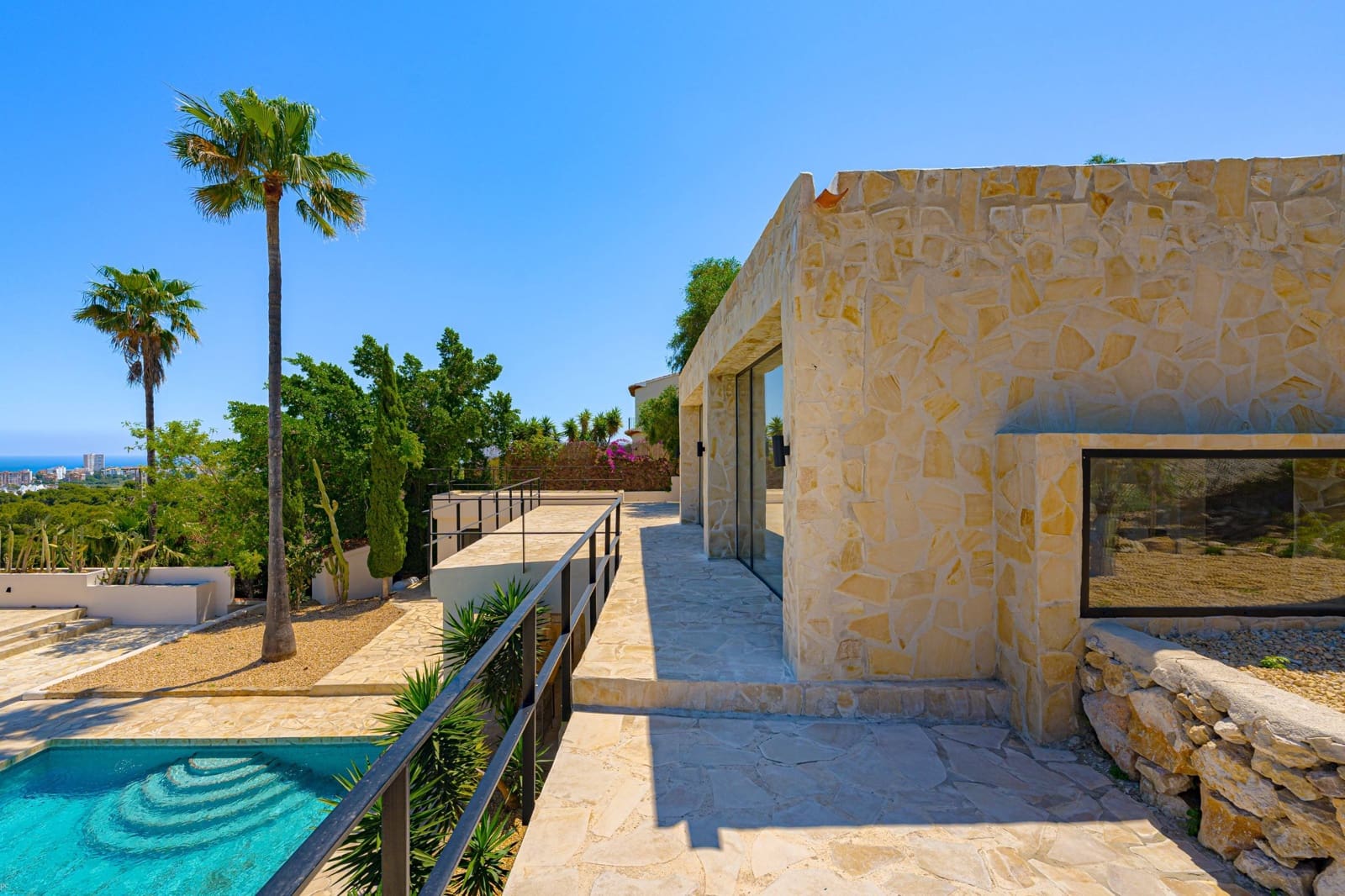 Chalet de 7 habitaciones en Javea / Xàbia en venta con piscina garaje - 2.900.000 € (Ref: 9892283)