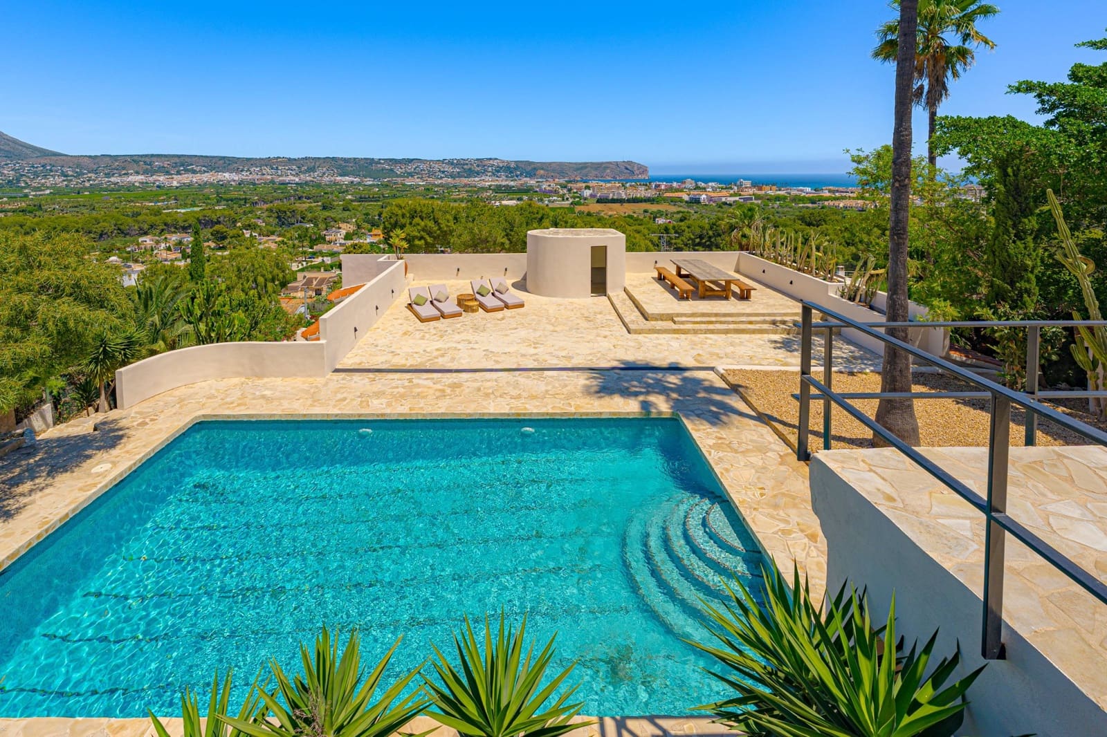 Chalet de 7 habitaciones en Javea / Xàbia en venta con piscina garaje - 2.900.000 € (Ref: 9892283)