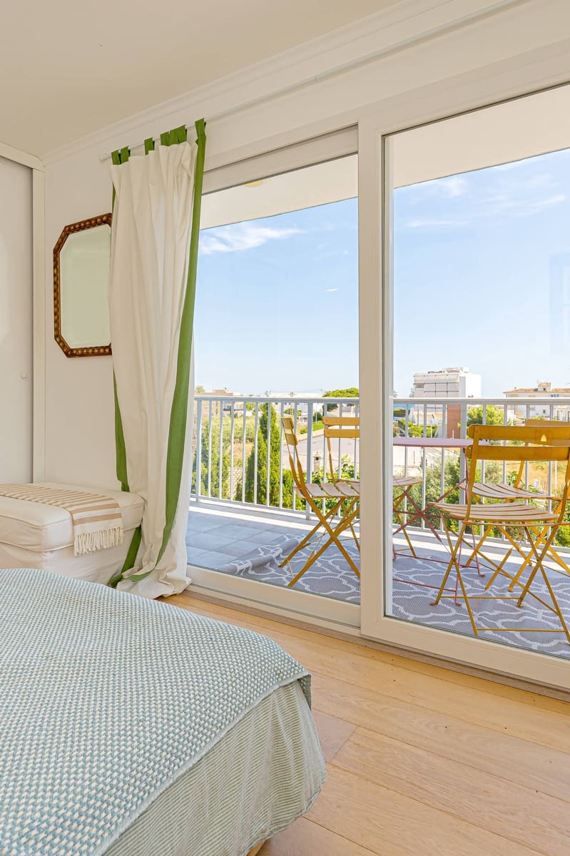 2 bedroom Flat for sale in Javea / Xabia with garage - € 380,000 (Ref: 9949737)