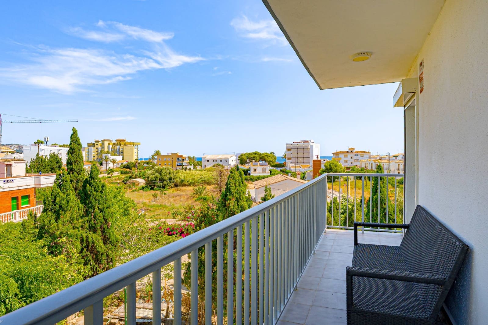 2 bedroom Flat for sale in Javea / Xabia with garage - € 380,000 (Ref: 9949737)