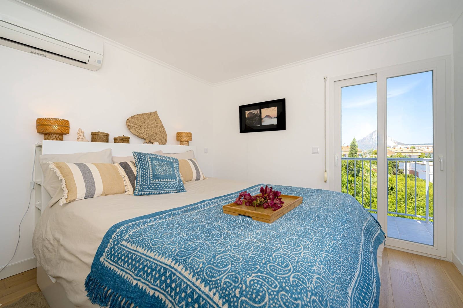 2 bedroom Flat for sale in Javea / Xabia with garage - € 380,000 (Ref: 9949737)