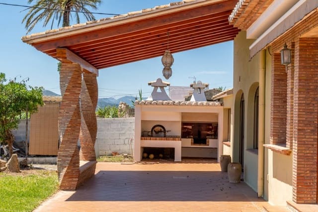 3 soverom Villa til salgs i Javea / Xàbia med svømmebasseng garasje - € 1 275 000 (Ref: 9965247)