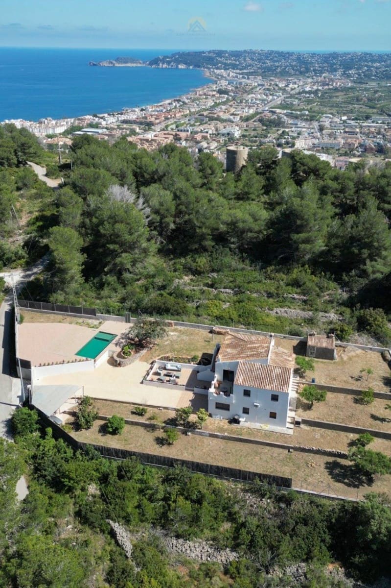 4 Zimmer Villa zu verkaufen in Javea / Xabia mit Pool Garage - 750.000 € (Ref: 9970576)