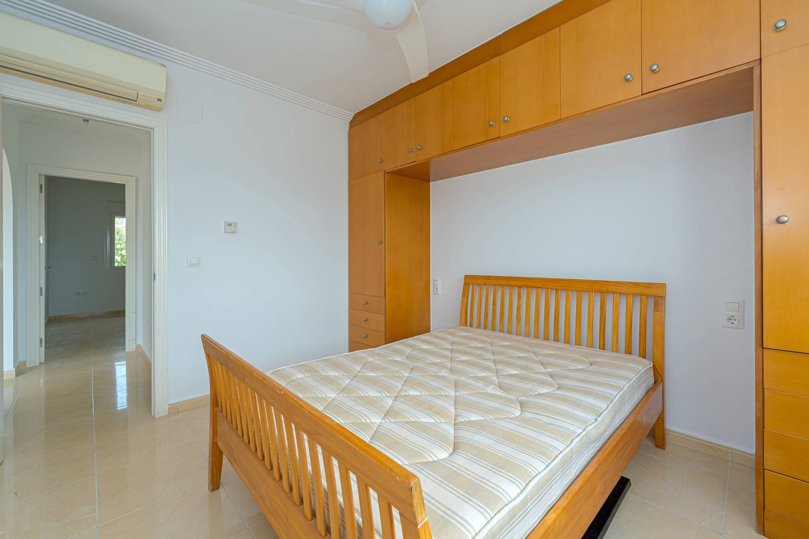5 soverom Villa til salgs i Beniarbeig med svømmebasseng garasje - € 849 000 (Ref: 9977284)