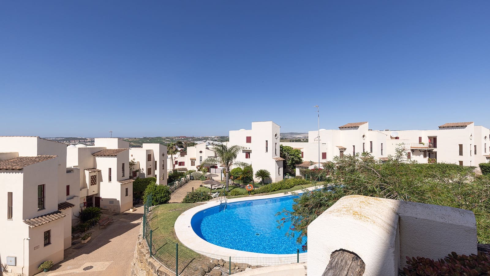 2 bedroom Apartment for sale in Bahia de Casares with pool garage - € 259,000 (Ref: 10015244)