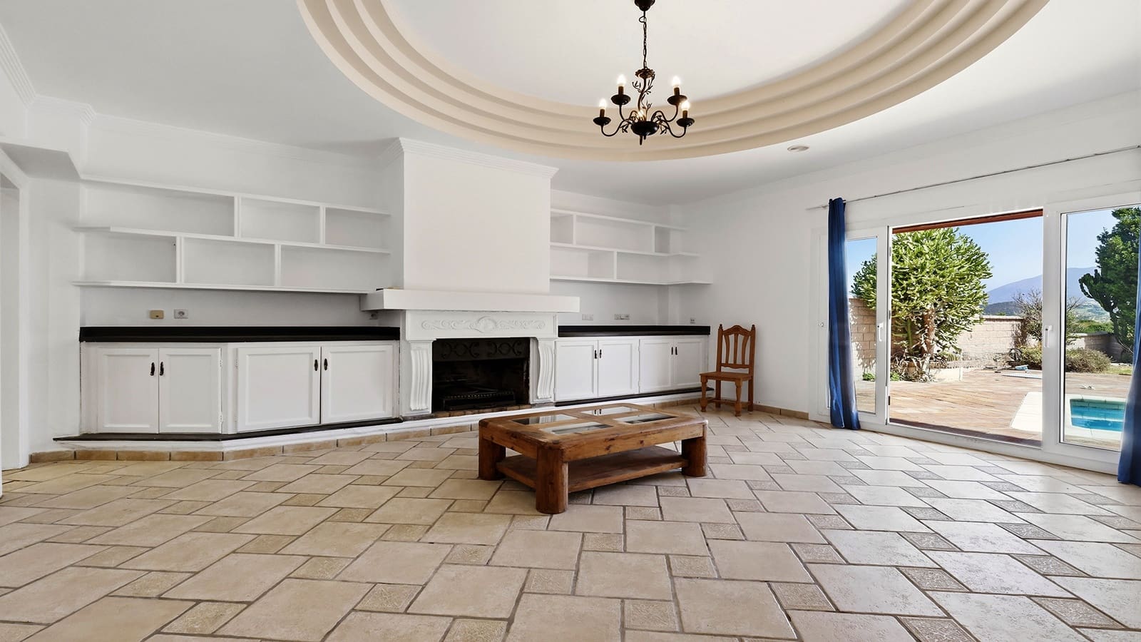 4 bedroom Villa for sale in Manilva with pool garage - € 850,000 (Ref: 10023749)