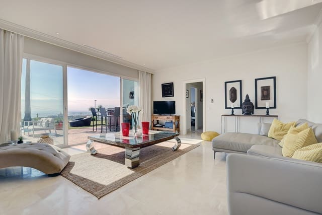3 Zimmer Apartment zu verkaufen in Casares mit Pool Garage - 675.000 € (Ref: 10033605)