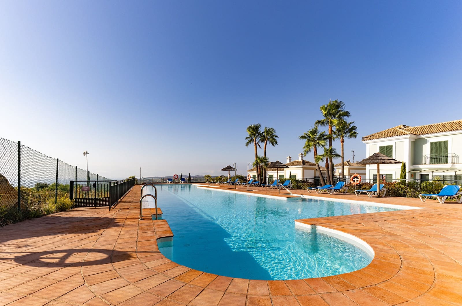 3 Zimmer Apartment zu verkaufen in Casares mit Pool Garage - 675.000 € (Ref: 10033605)