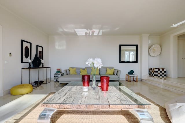 3 Zimmer Apartment zu verkaufen in Casares mit Pool Garage - 675.000 € (Ref: 10033605)