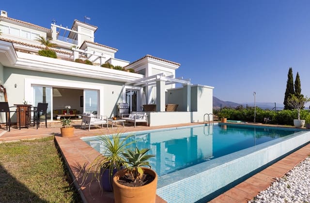 3 Zimmer Apartment zu verkaufen in Casares mit Pool Garage - 675.000 € (Ref: 10033605)