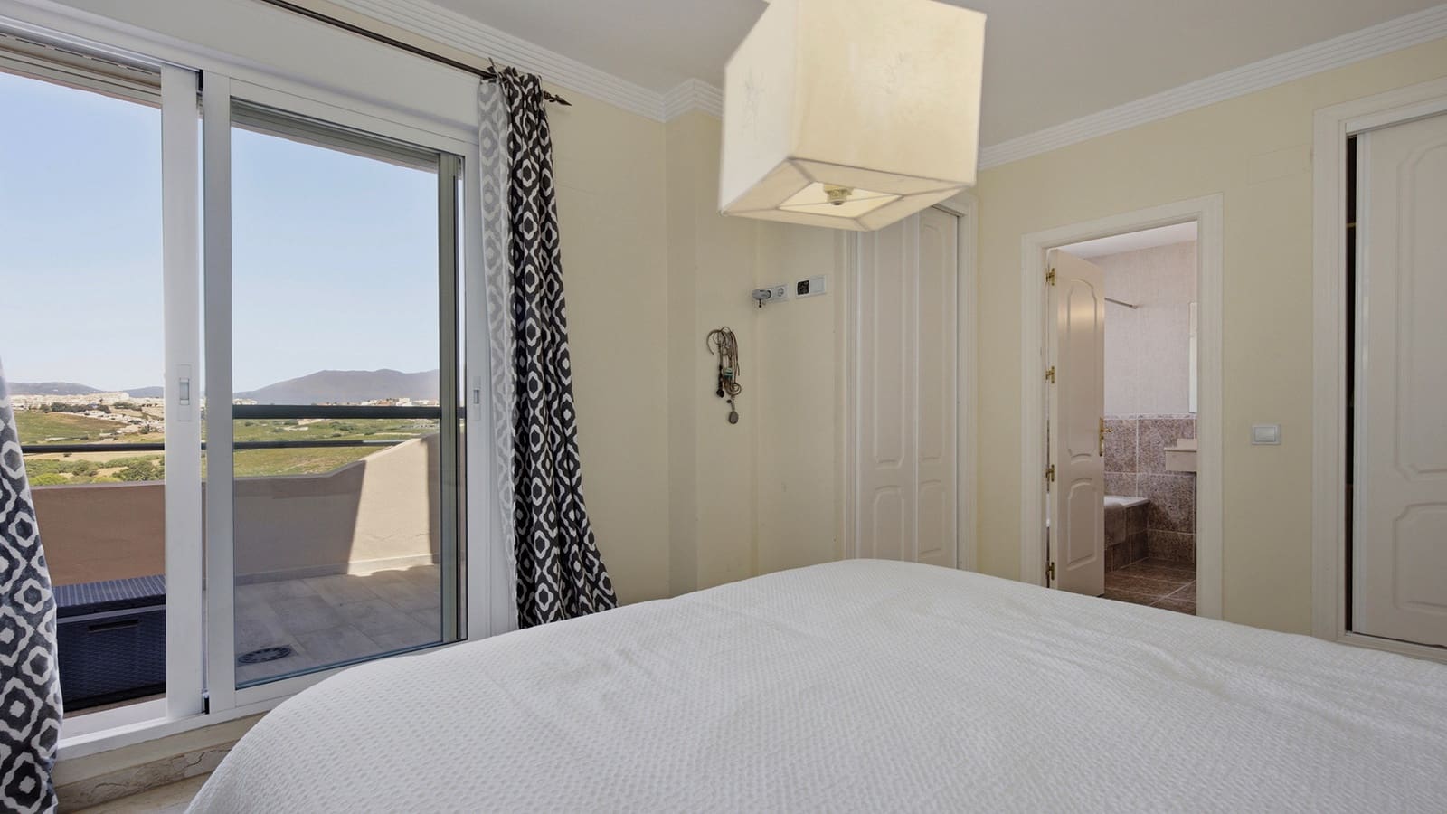 3 bedroom Townhouse for sale in Manilva with pool garage - € 450,000 (Ref: 10037145)