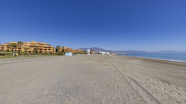 3 chambre Appartement à vendre à Castillo de la Duquesa, Manilva avec piscine garage - 750 000 € (Ref: 10040747)