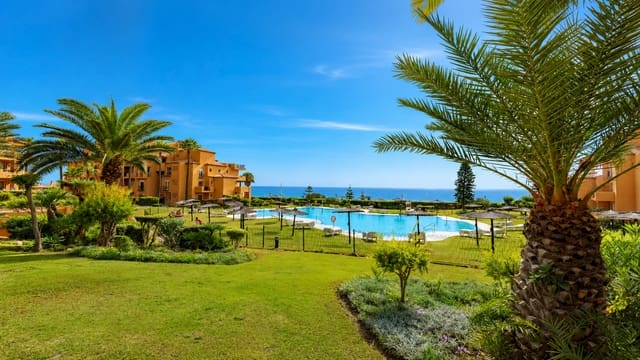 3 soveværelse Lejlighed til salg i Castillo de la Duquesa, Manilva med swimmingpool garage - € 750.000 (Ref: 10040747)