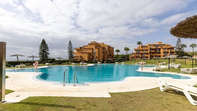 3 soverom Leilighet til salgs i Castillo de la Duquesa, Manilva med svømmebasseng garasje - € 750 000 (Ref: 10040747)