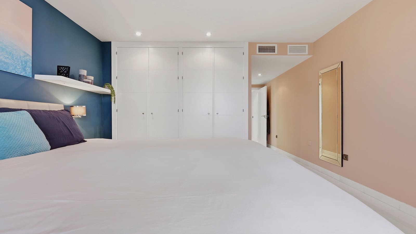 2 soverom Leilighet til salgs i Casares med svømmebasseng garasje - € 430 000 (Ref: 10047044)