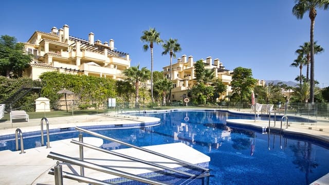 2 quarto Apartamento para venda em Casares com piscina garagem - 532 000 € (Ref: 10047045)