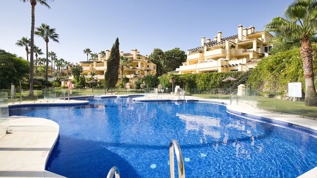 2 quarto Apartamento para venda em Casares com piscina garagem - 532 000 € (Ref: 10047045)