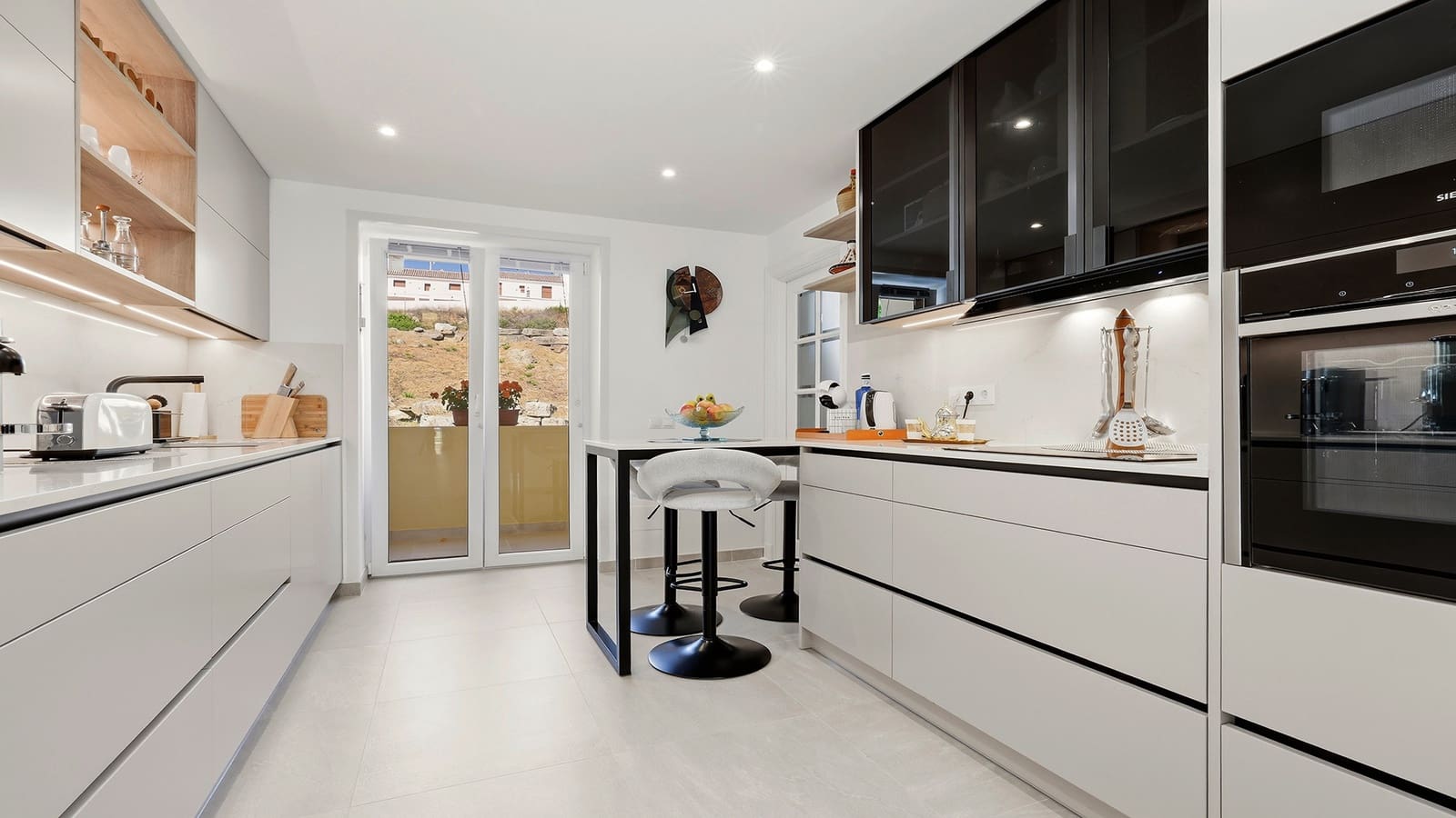 2 bedroom Apartment for sale in Casares with pool garage - € 532,000 (Ref: 10047045)