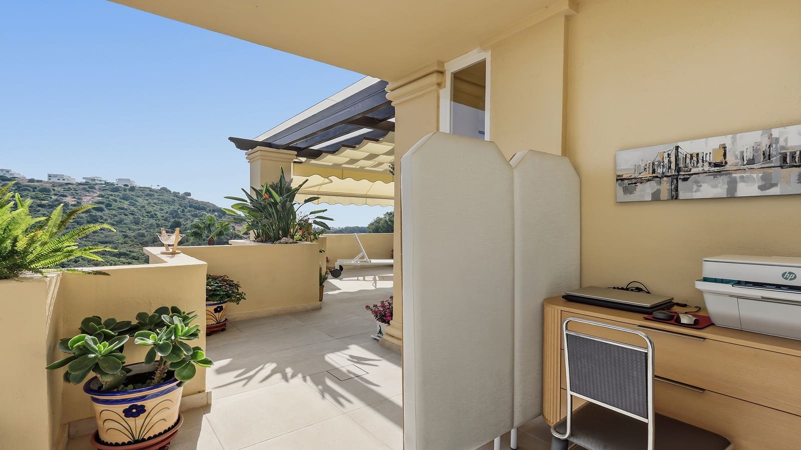2 bedroom Apartment for sale in Casares with pool garage - € 532,000 (Ref: 10047045)