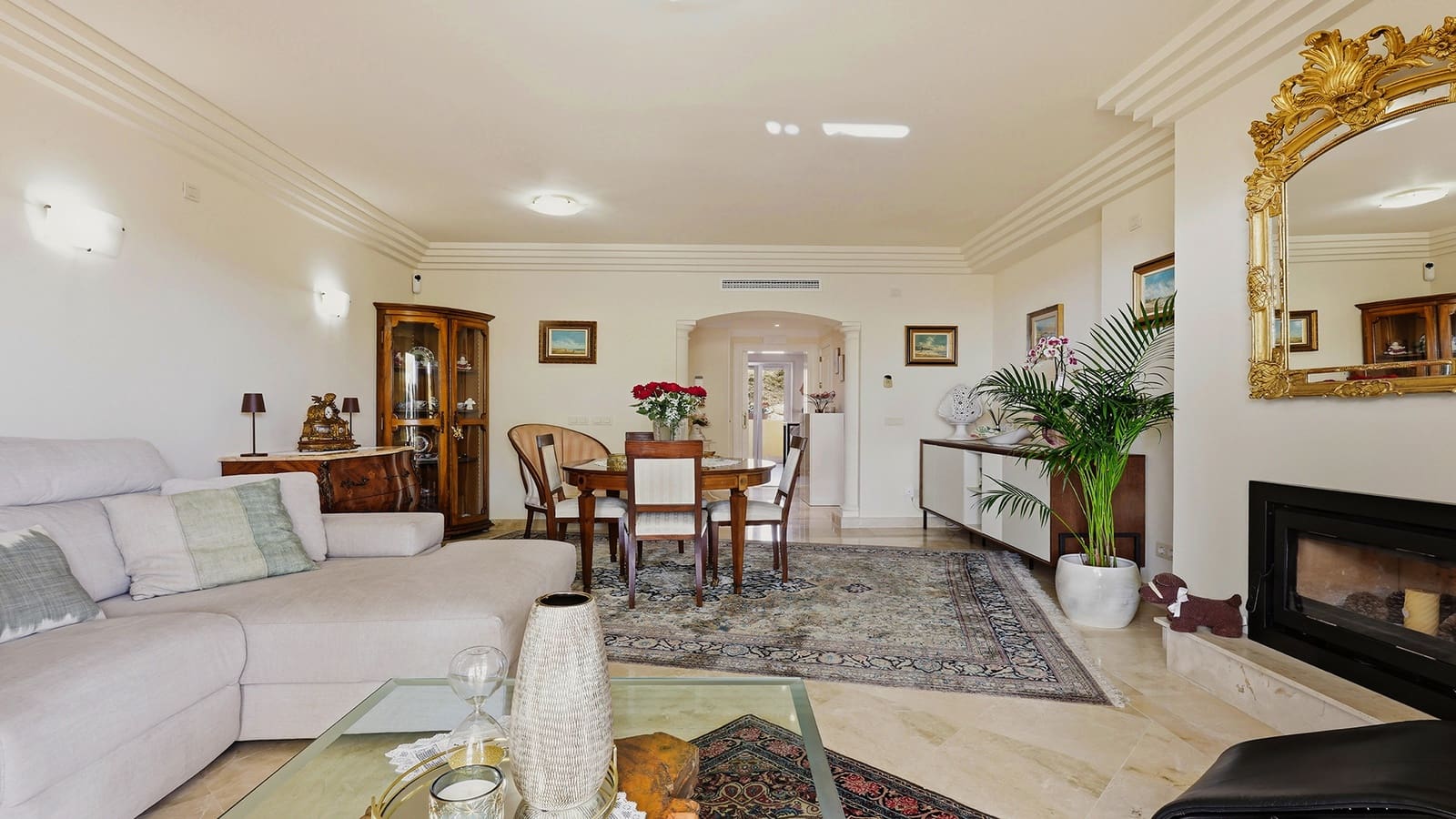 2 bedroom Apartment for sale in Casares with pool garage - € 532,000 (Ref: 10047045)