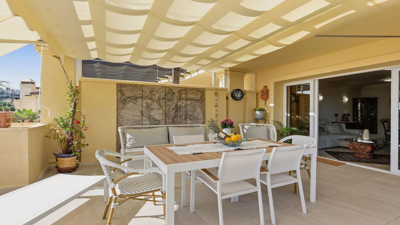 2 bedroom Apartment for sale in Casares with pool garage - € 532,000 (Ref: 10047045)