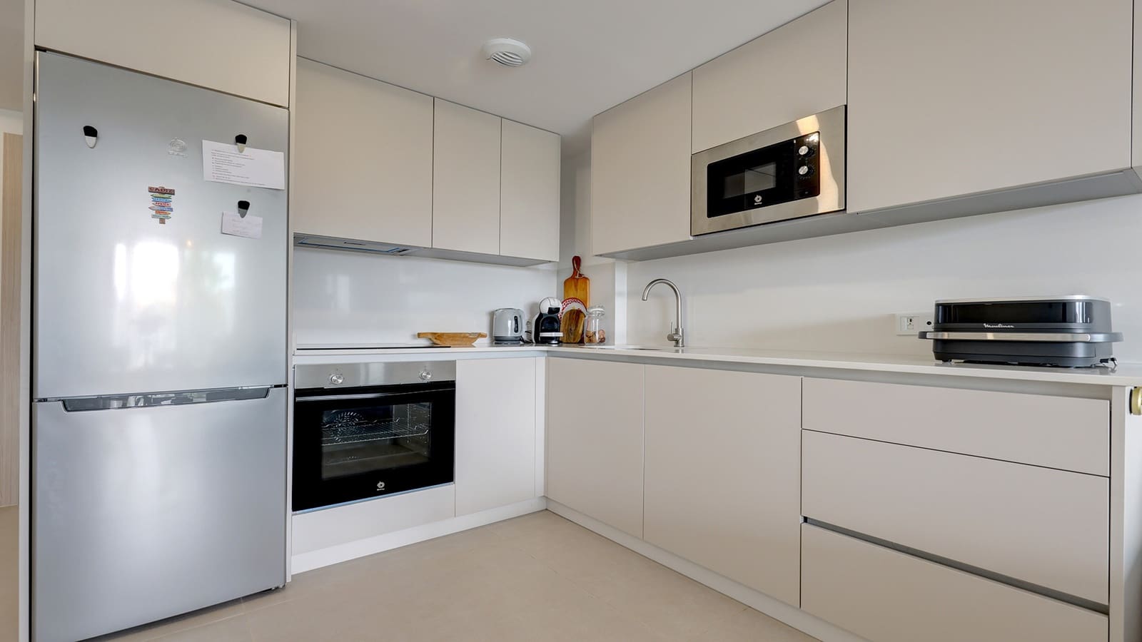 Apartamento de 2 habitaciones en Manilva en venta con piscina garaje - 340.000 € (Ref: 10048933)