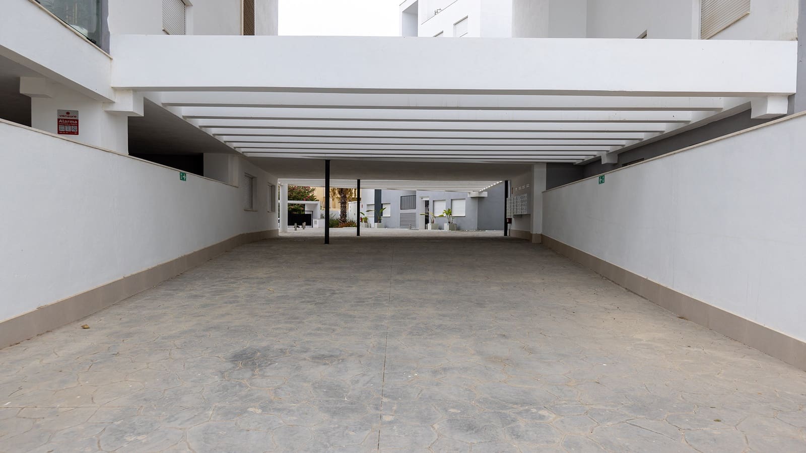 Apartamento de 2 habitaciones en Manilva en venta con piscina garaje - 340.000 € (Ref: 10048933)