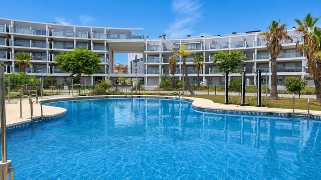 Apartamento de 2 habitaciones en Manilva en venta con piscina garaje - 340.000 € (Ref: 10048933)