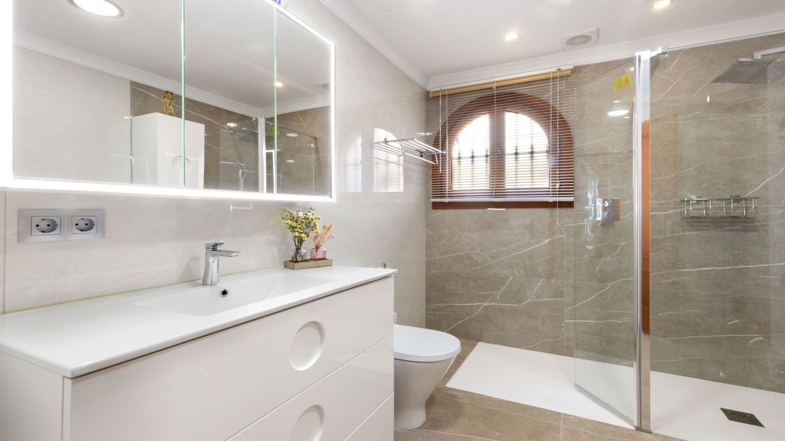 4 camera da letto Villetta Bifamiliare in vendita in Manilva con piscina garage - 1.450.000 € (Rif: 10146701)