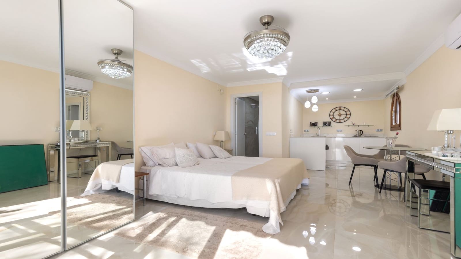4 camera da letto Villetta Bifamiliare in vendita in Manilva con piscina garage - 1.450.000 € (Rif: 10146701)