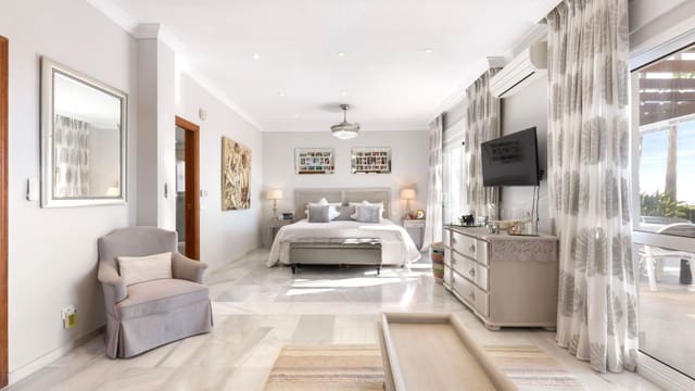 4 camera da letto Villetta Bifamiliare in vendita in Manilva con piscina garage - 1.450.000 € (Rif: 10146701)