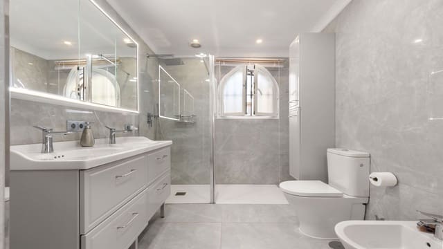 4 camera da letto Villetta Bifamiliare in vendita in Manilva con piscina garage - 1.450.000 € (Rif: 10146701)