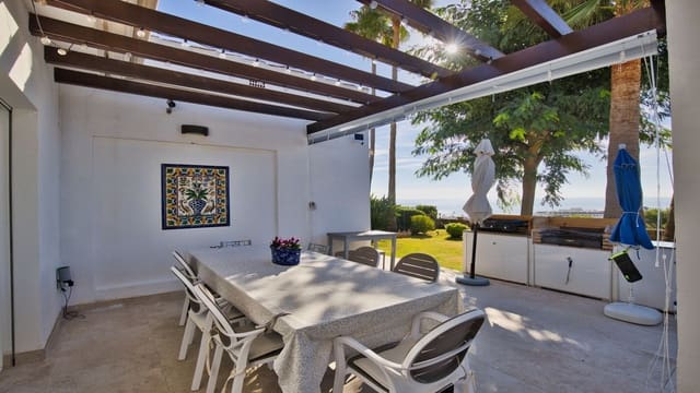 4 camera da letto Villetta Bifamiliare in vendita in Manilva con piscina garage - 1.450.000 € (Rif: 10146701)