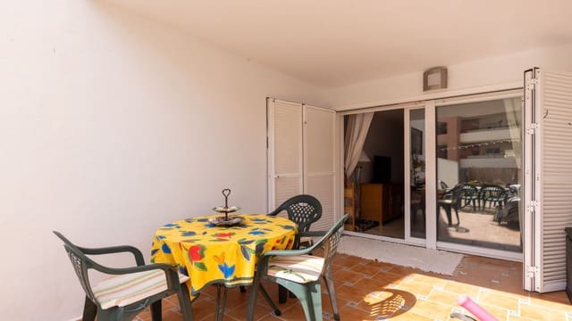 Apartamento de 2 habitaciones en Manilva en venta con piscina garaje - 315.000 € (Ref: 10157581)