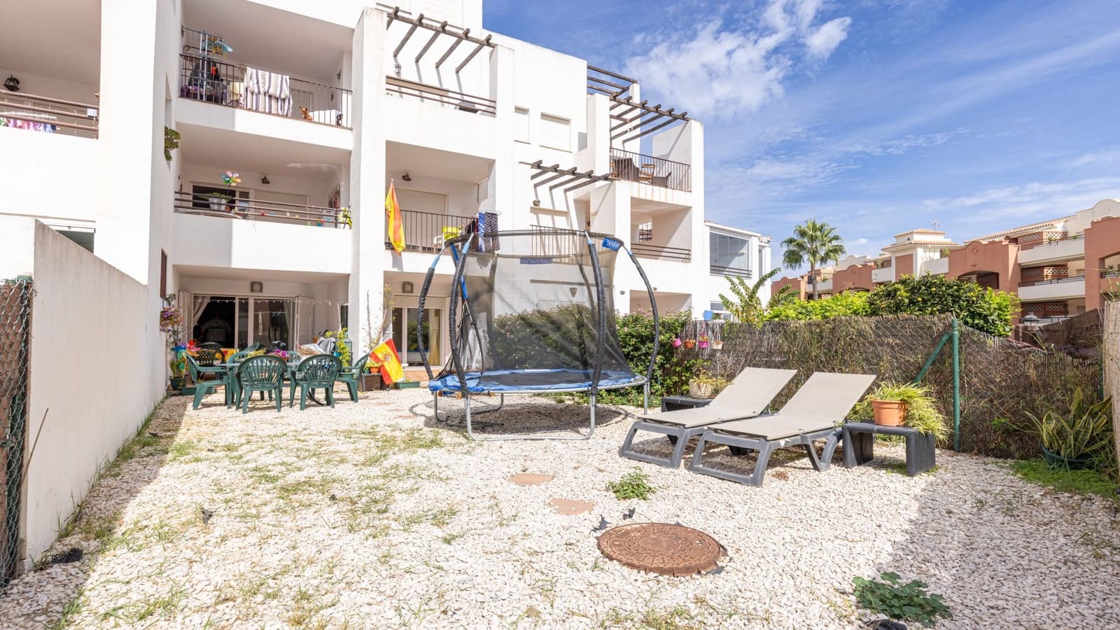2 soveværelse Lejlighed til salg i Manilva med swimmingpool garage - € 315.000 (Ref: 10157581)