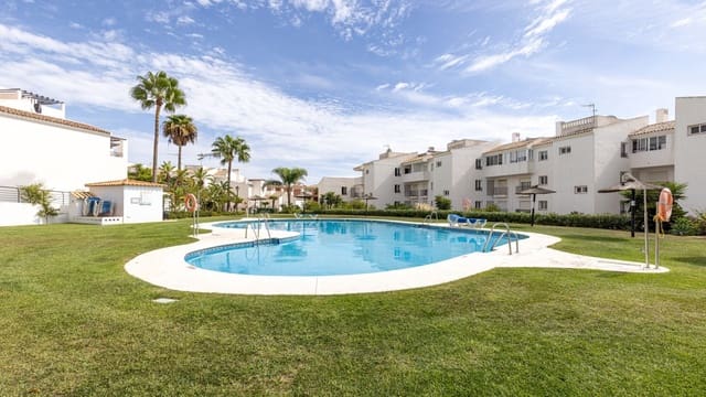 Apartamento de 2 habitaciones en Manilva en venta con piscina garaje - 315.000 € (Ref: 10157581)
