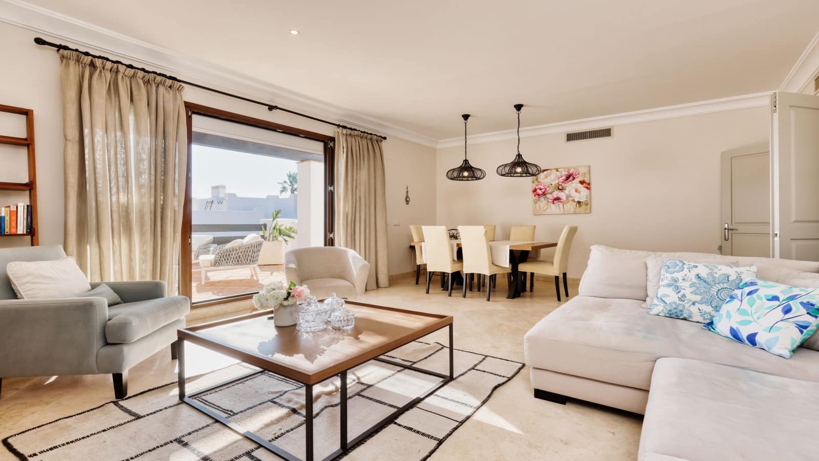 2 bedroom Penthouse for sale in Casares with pool garage - € 519,000 (Ref: 10161224)
