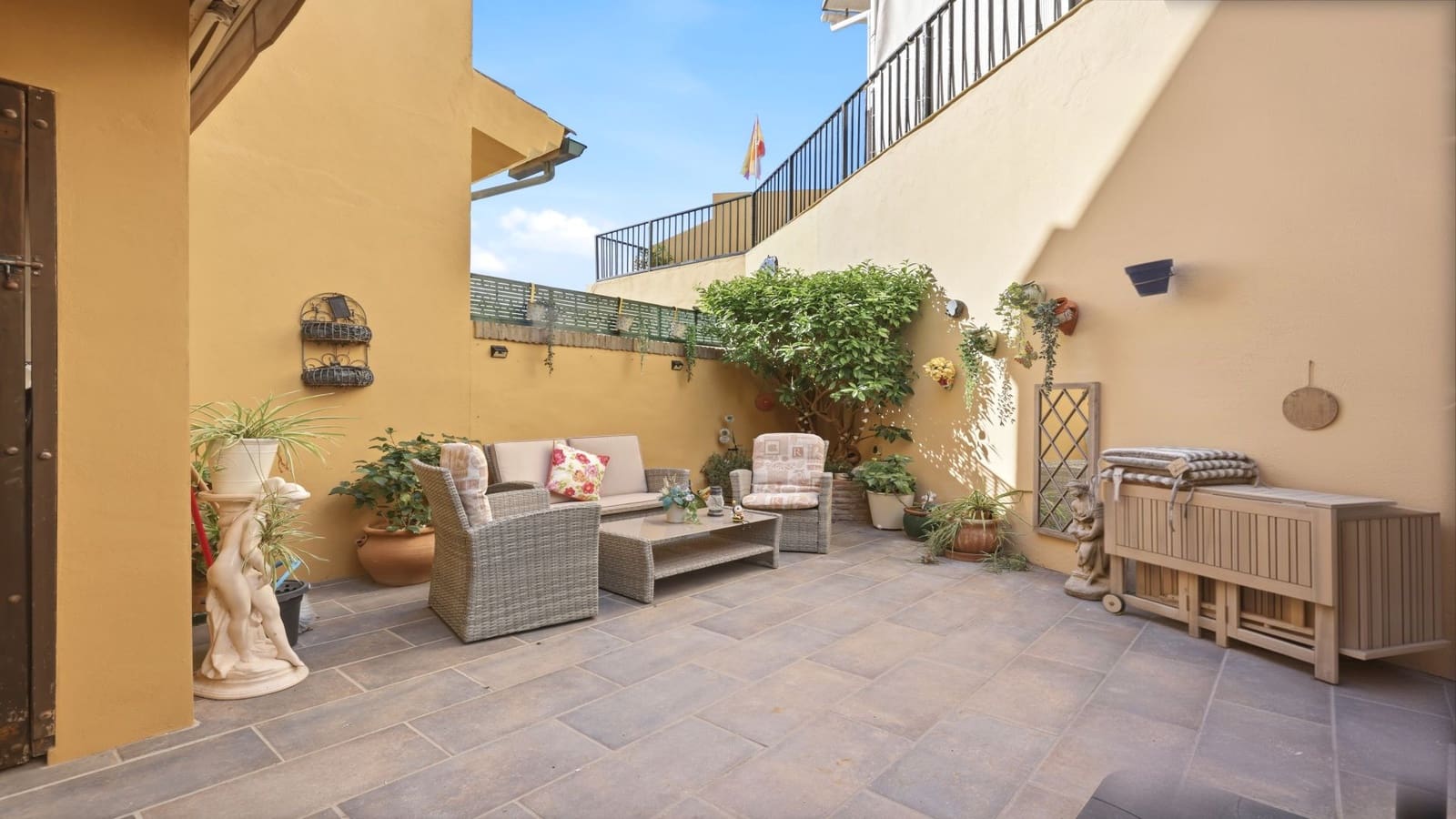 Casa de 3 habitaciones en Manilva en venta con piscina garaje - 329.950 € (Ref: 10180420)