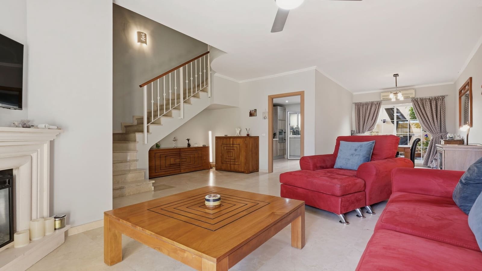 Casa de 3 habitaciones en Manilva en venta con piscina garaje - 329.950 € (Ref: 10180420)
