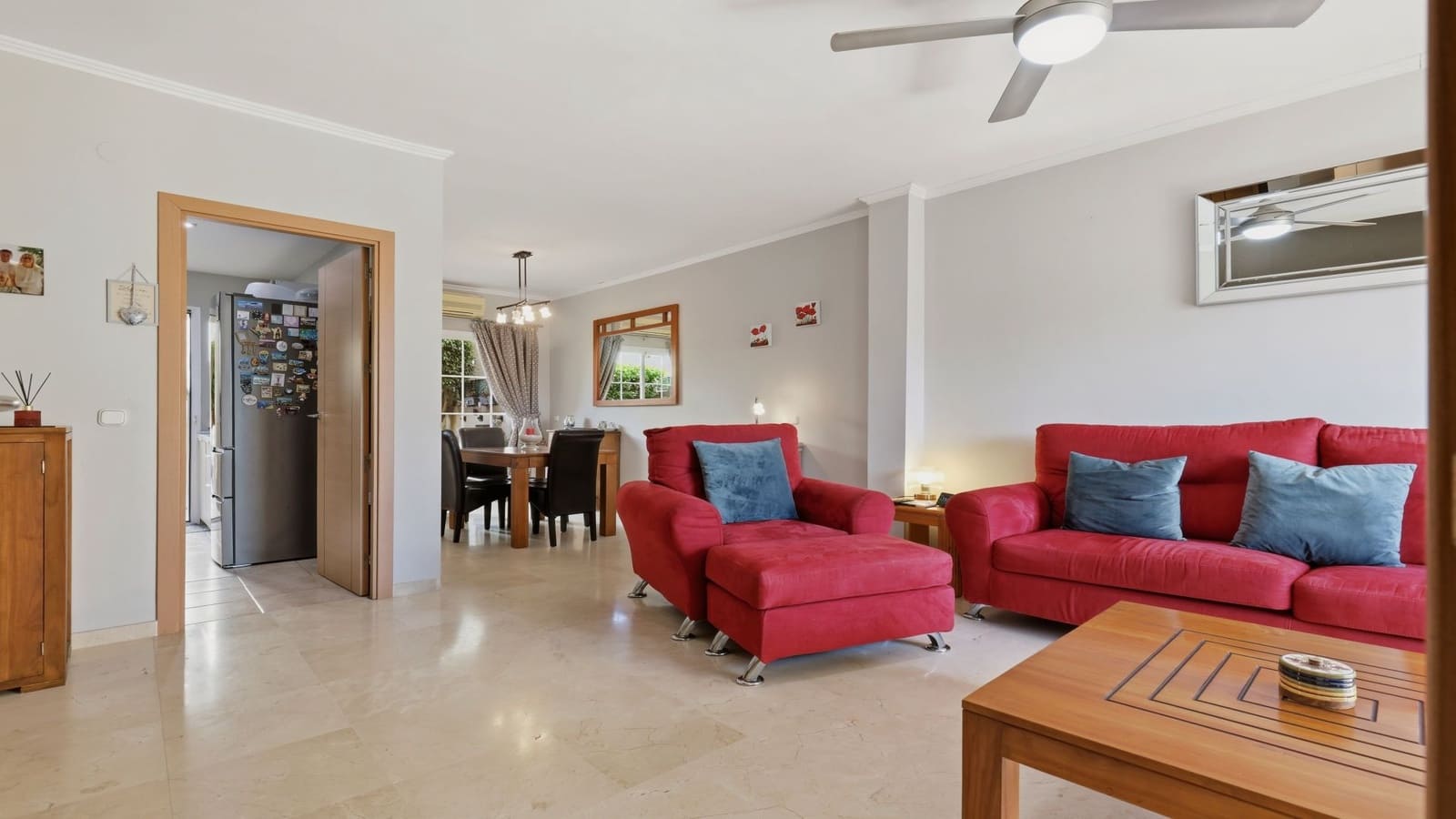 Casa de 3 habitaciones en Manilva en venta con piscina garaje - 329.950 € (Ref: 10180420)
