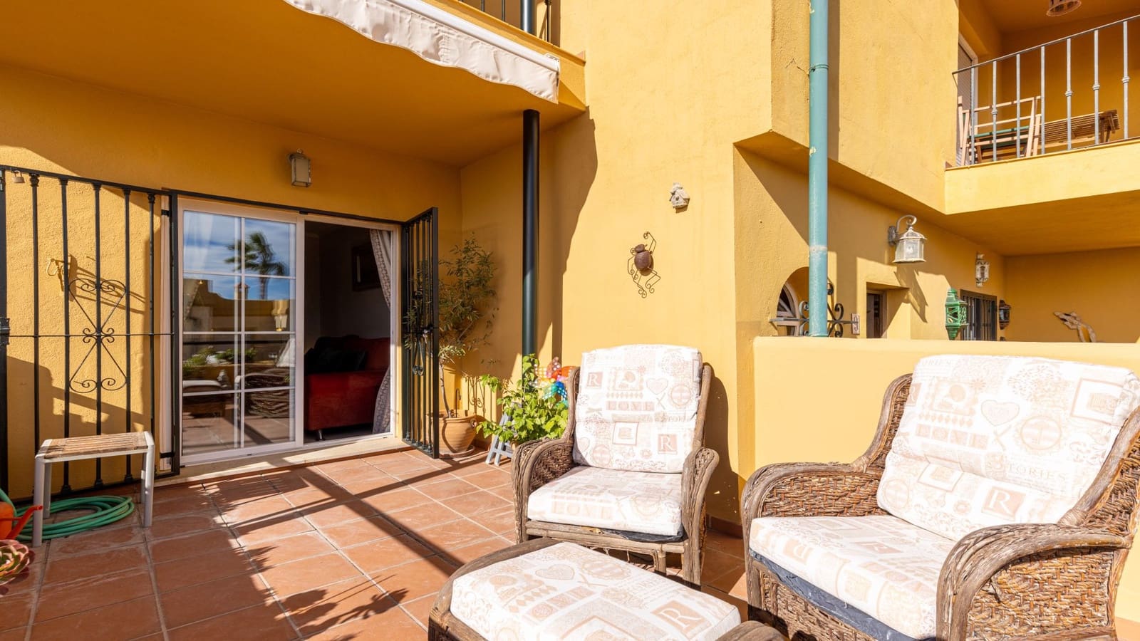 Casa de 3 habitaciones en Manilva en venta con piscina garaje - 329.950 € (Ref: 10180420)